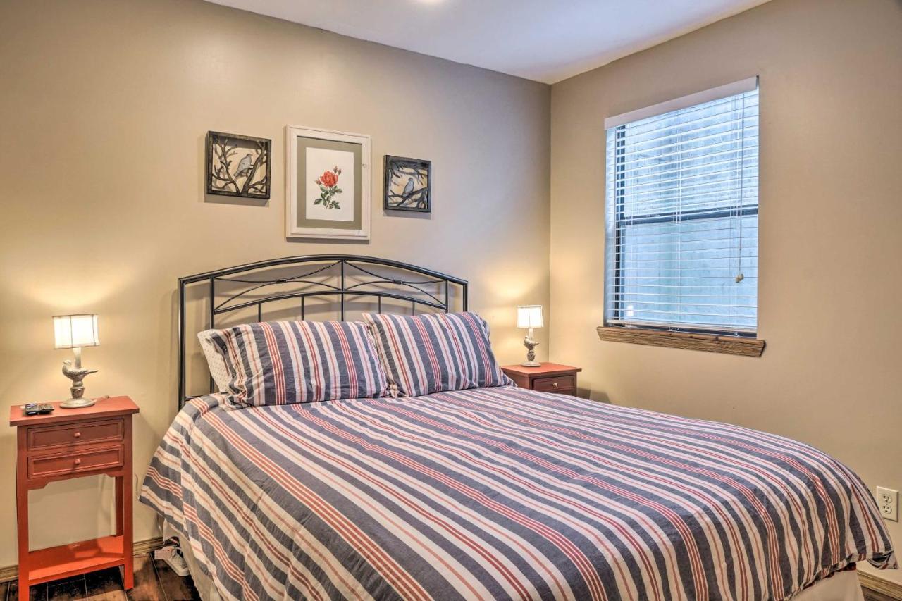 Pet-Friendly Branson Retreat With Pool And Golf Access Lägenhet Exteriör bild