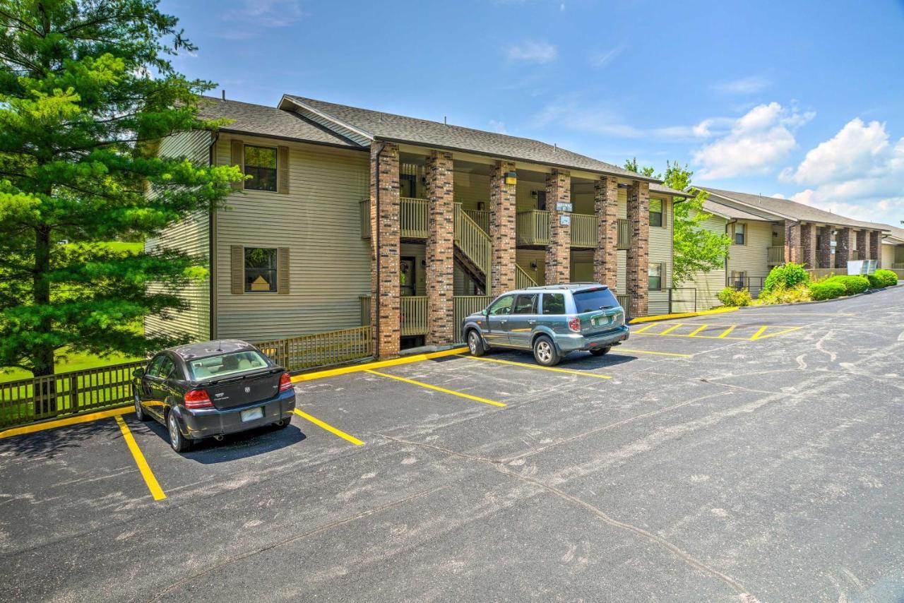Pet-Friendly Branson Retreat With Pool And Golf Access Lägenhet Exteriör bild